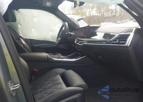 2025 BMW X5 xDrive40I z USA, uszkodzony, nr VIN 5UX23EU09S9Y62959